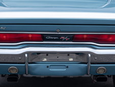 Dodge Charger Hemi R/T in B3 Light Blue Metallic