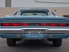 Dodge Charger Hemi R/T in B3 Light Blue Metallic