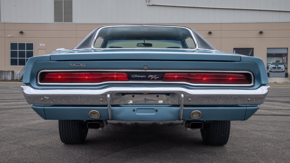 Dodge Charger Hemi R/T in B3 Light Blue Metallic