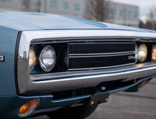 Dodge Charger Hemi R/T in B3 Light Blue Metallic