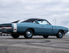 Dodge Charger Hemi R/T in B3 Light Blue Metallic