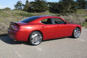 Dodge Charger R/T cu jante Panther