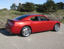 Dodge Charger R/T cu jante Panther