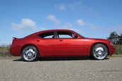 Dodge Charger R/T cu jante Panther
