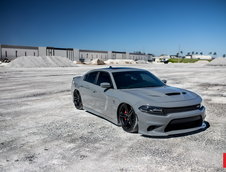 Dodge Charger SRT Hellcat cu jante Vossen