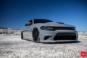 Dodge Charger SRT Hellcat cu jante Vossen