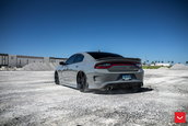 Dodge Charger SRT Hellcat cu jante Vossen