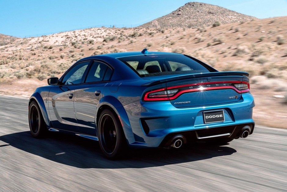 Dodge Charger SRT Hellcat Widebody si Charger Scat Pack