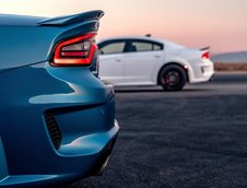 Dodge Charger SRT Hellcat Widebody si Charger Scat Pack