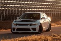 Dodge Charger SRT Hellcat Widebody si Charger Scat Pack