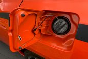 Dodge Charger SRT8 Super Bee cu 80 de kilometri la bord