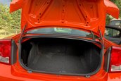 Dodge Charger SRT8 Super Bee cu 80 de kilometri la bord