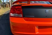 Dodge Charger SRT8 Super Bee cu 80 de kilometri la bord