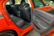 Dodge Charger SRT8 Super Bee cu 80 de kilometri la bord