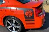 Dodge Charger SRT8 Super Bee cu 80 de kilometri la bord