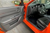 Dodge Charger SRT8 Super Bee cu 80 de kilometri la bord