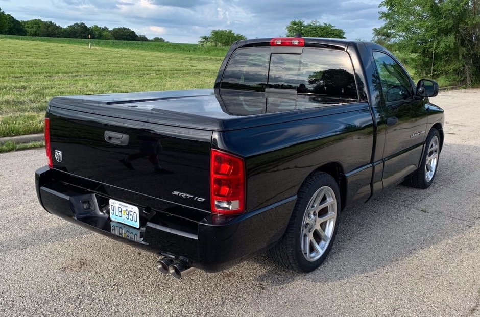 Dodge Ram SRT-10 de vanzare