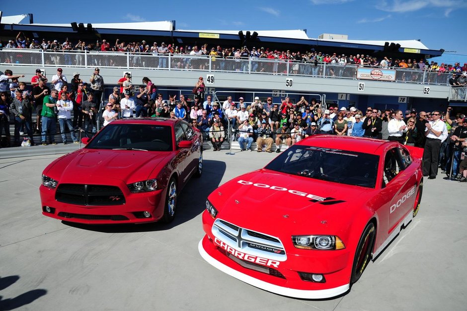 Dodge se retrage din NASCAR