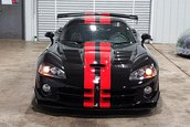 Dodge Viper ACR cu 355 de kilometri la bord
