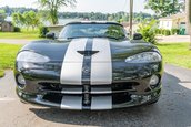 Dodge Viper cu 15.810 kilometri la bord