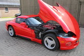 Dodge Viper cu 27.000 km la bord