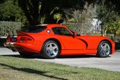 Dodge Viper cu 30 de kilometri la bord