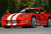 Dodge Viper cu 30 de kilometri la bord