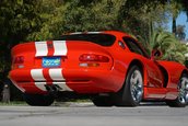 Dodge Viper cu 30 de kilometri la bord