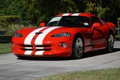 Dodge Viper cu 30 de kilometri la bord