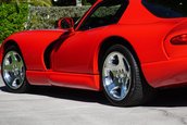 Dodge Viper cu 30 de kilometri la bord