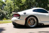 Dodge Viper GTC cu motor V10 de 9.0 litri