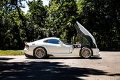 Dodge Viper GTC cu motor V10 de 9.0 litri