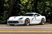 Dodge Viper GTC cu motor V10 de 9.0 litri