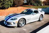 Dodge Viper GTS cu 127 de kilometri la bord