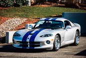 Dodge Viper GTS cu 127 de kilometri la bord