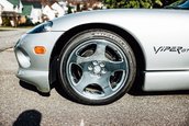 Dodge Viper GTS cu 127 de kilometri la bord