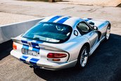 Dodge Viper GTS cu 127 de kilometri la bord
