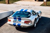Dodge Viper GTS cu 127 de kilometri la bord