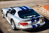 Dodge Viper GTS cu 127 de kilometri la bord