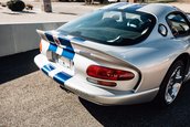 Dodge Viper GTS cu 127 de kilometri la bord