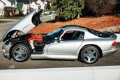 Dodge Viper GTS cu 127 de kilometri la bord