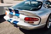 Dodge Viper GTS cu 127 de kilometri la bord