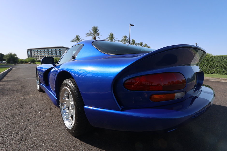 Dodge Viper GTS cu 2.460 de kilometri