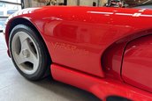 Dodge Viper RT/10 cu 48 de kilometri la bord