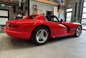 Dodge Viper RT/10 cu 48 de kilometri la bord