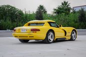 Dodge Viper RT/10 cu 9.998 de kilometri la bord