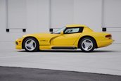 Dodge Viper RT/10 cu 9.998 de kilometri la bord