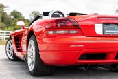 Dodge Viper SRT-10 Roadster cu 8.510 kilometri la bord