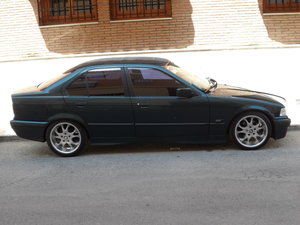 doresc sa montez pe un  e 36  un v6  sau v8