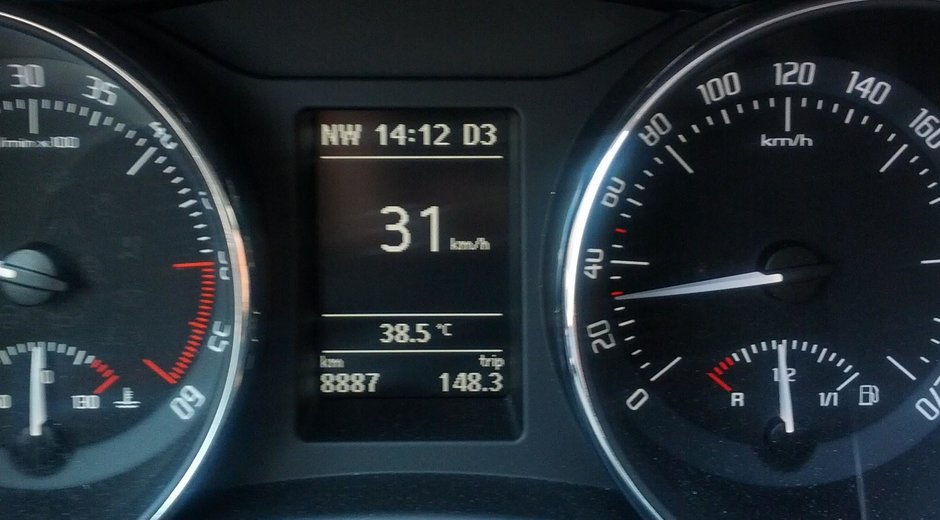 Dotari auto care iti salveaza viata: indicatorul temperaturii exterioare